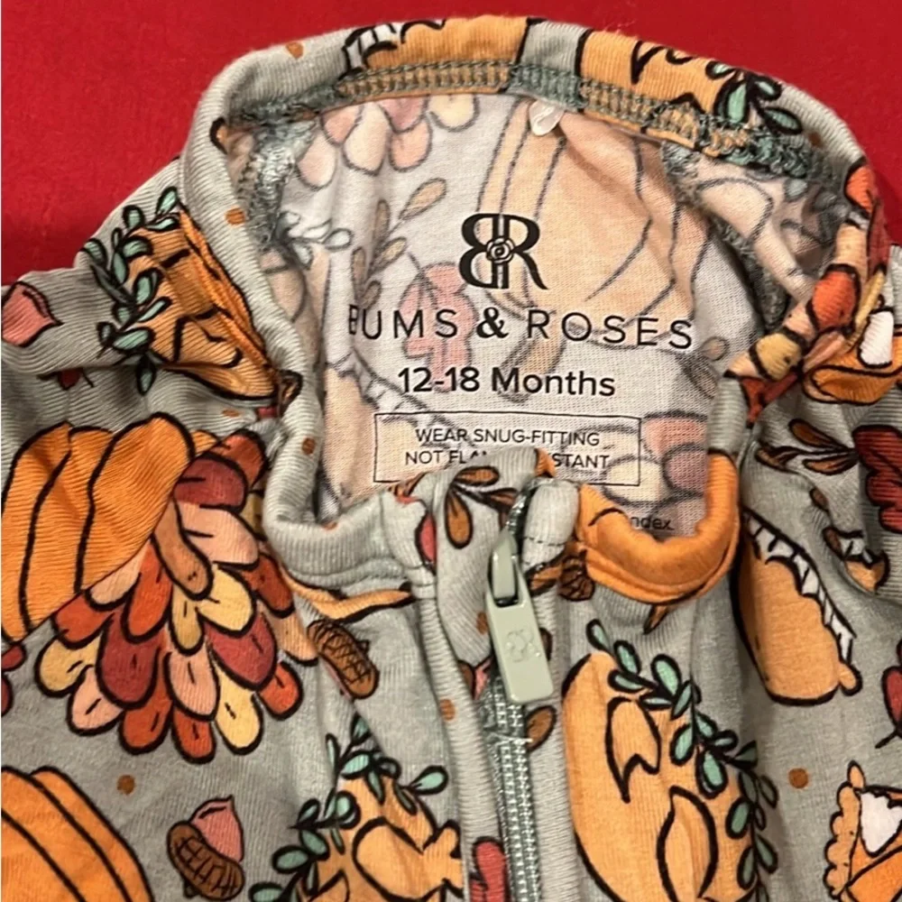 Bums n Roses, bamboo,  Pumpkin Print Kids Footie - Picture 2 of 2